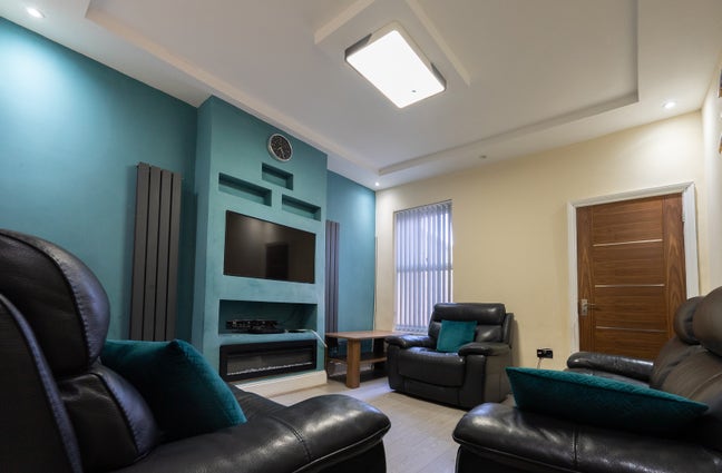Modern HMO Rooms Available Now! Main Photo