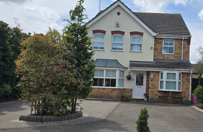  Executive House, Lovely Large Double Room Ensuite Main Photo