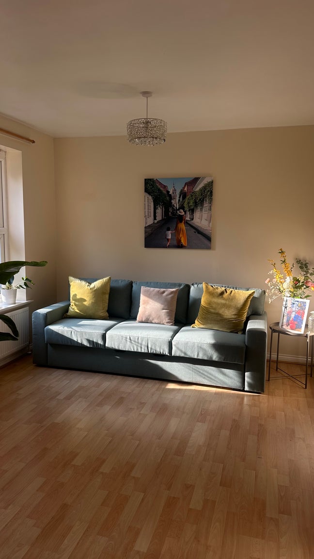 Lovely Double bed in Surry Quays  Main Photo