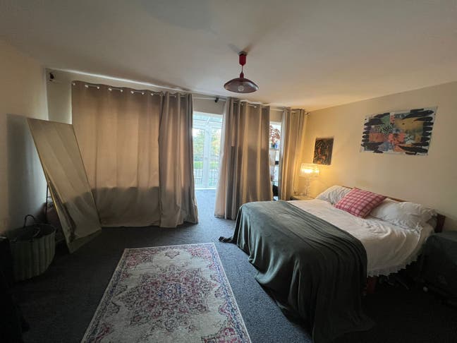 Huge double room in Peckham Main Photo