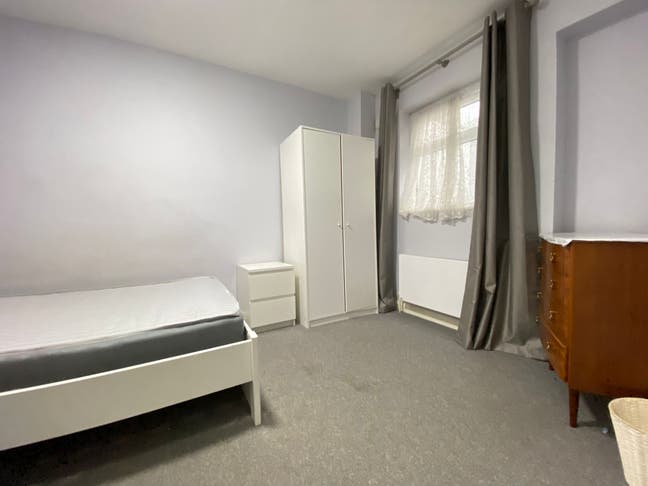 Double Room- Close to High Steet and Bluewater Main Photo