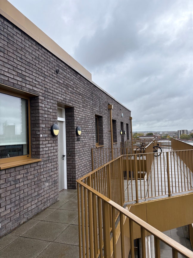 1 Room Available in Stunning 2 Bed Flat  Main Photo