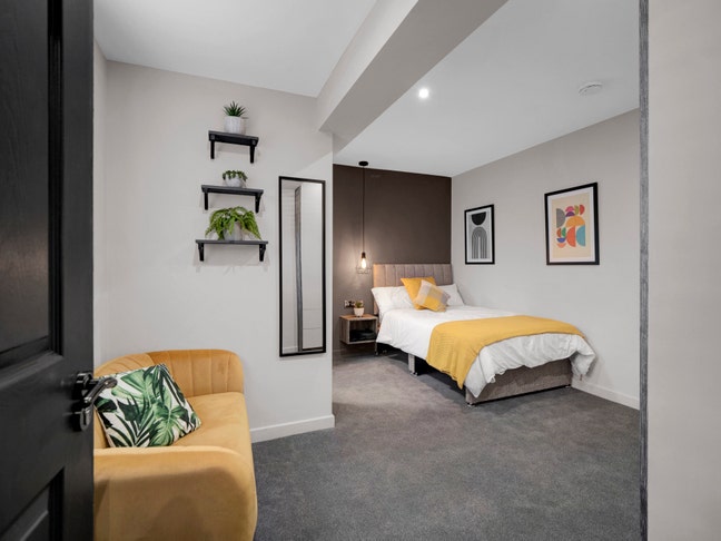 Amazing Ensuite in Jubilee Street - PE2 Main Photo