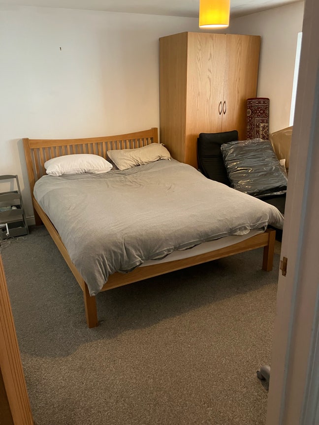 Short term double room Southville Main Photo