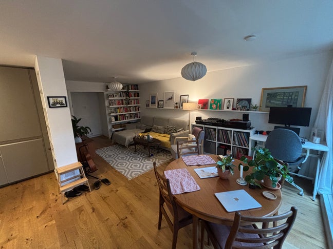 Beautiful 2 Bedroom Flat in Camberwell  Main Photo