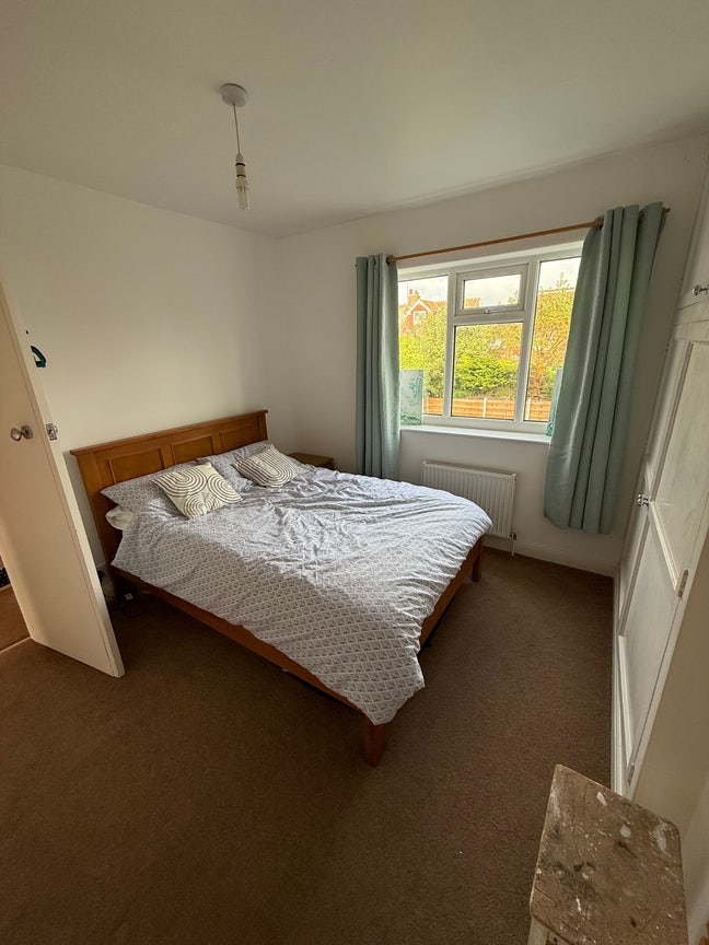 Small double room  Main Photo
