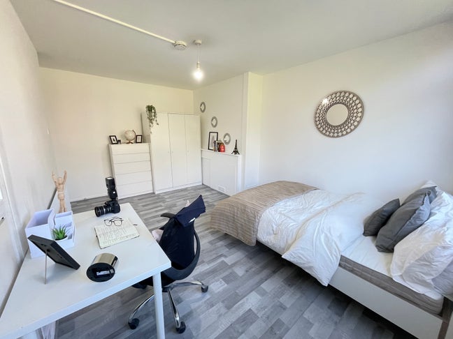 🏡 Bright Couple Room near Tower Bridge 🏡 Main Photo