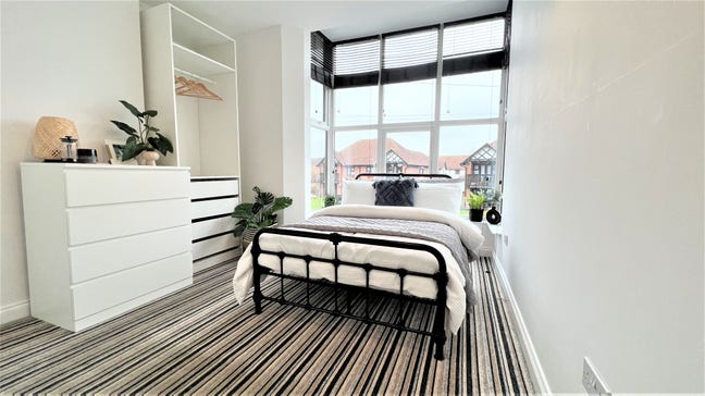 Double En-Suite | Town Centre | Deposit Free  Main Photo