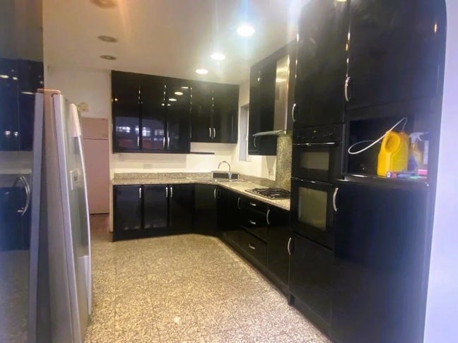 Double room close to tube! All girls house Main Photo