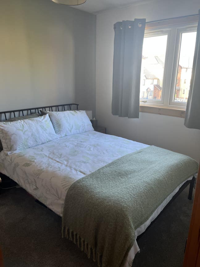 Fully furnished double room available from Jan26 Main Photo
