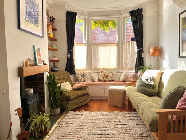 Dec-Apr / 4 months family home sublet  Main Photo
