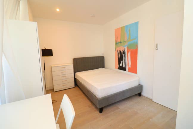 2 modern rooms in modern building - Hoxton  Main Photo