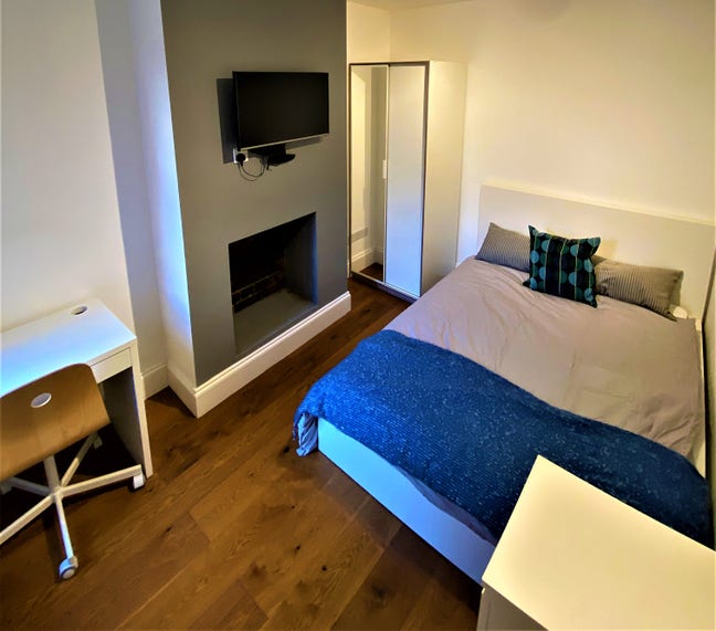 Elegant Rooms Town Centre! Main Photo