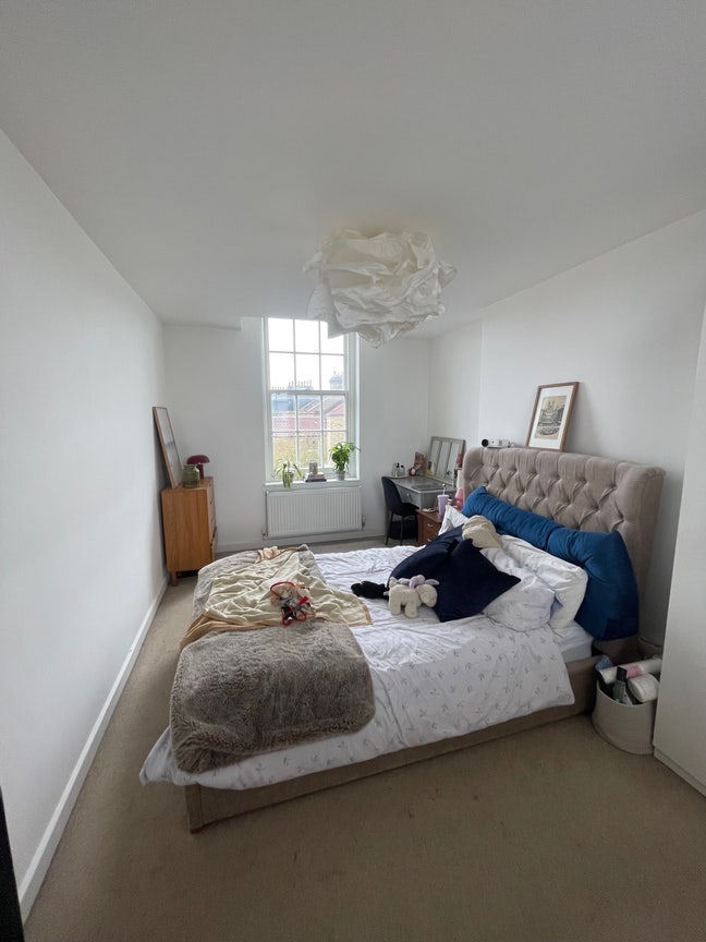 Bright and airy double room available in Brockley  Main Photo
