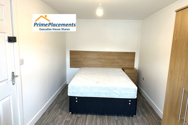 🏡 Double room, Town centre, Badby Pk, Royal Oak Main Photo