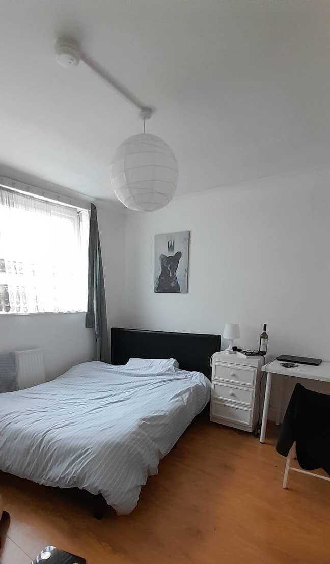 Spacious Room in Bethnal Green, E2 Main Photo