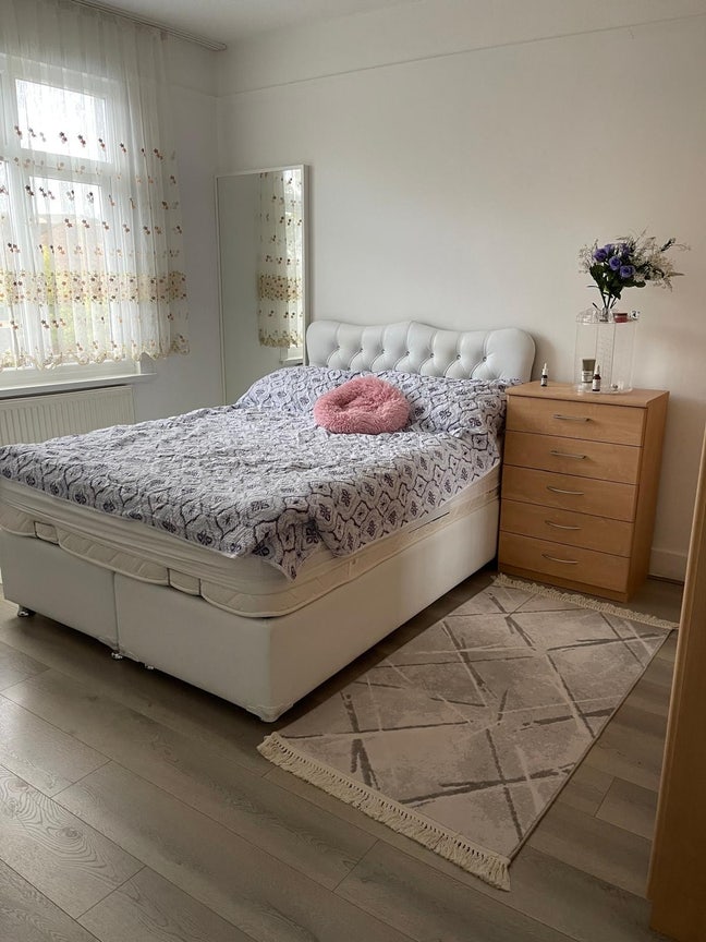 Double room furnished  Main Photo