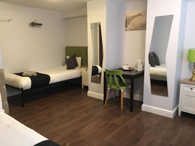 Mon–Fri Stay Deal of the Month – £35/Night! Main Photo