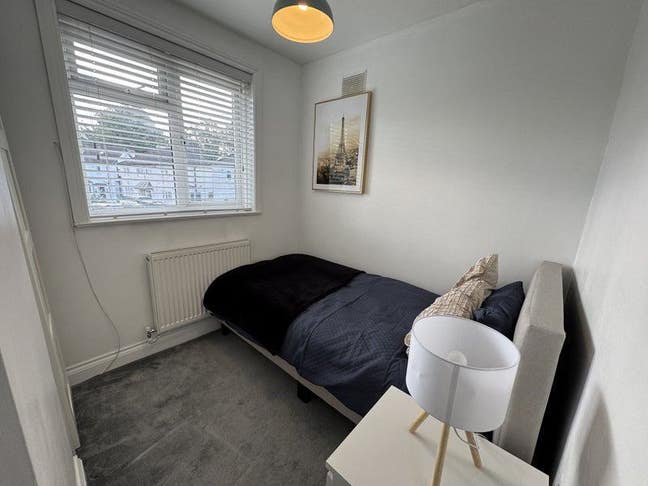 44SR: Modern Premium Rooms in Central Location Main Photo