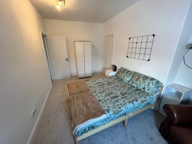 Stylish Room - Next to Station Main Photo