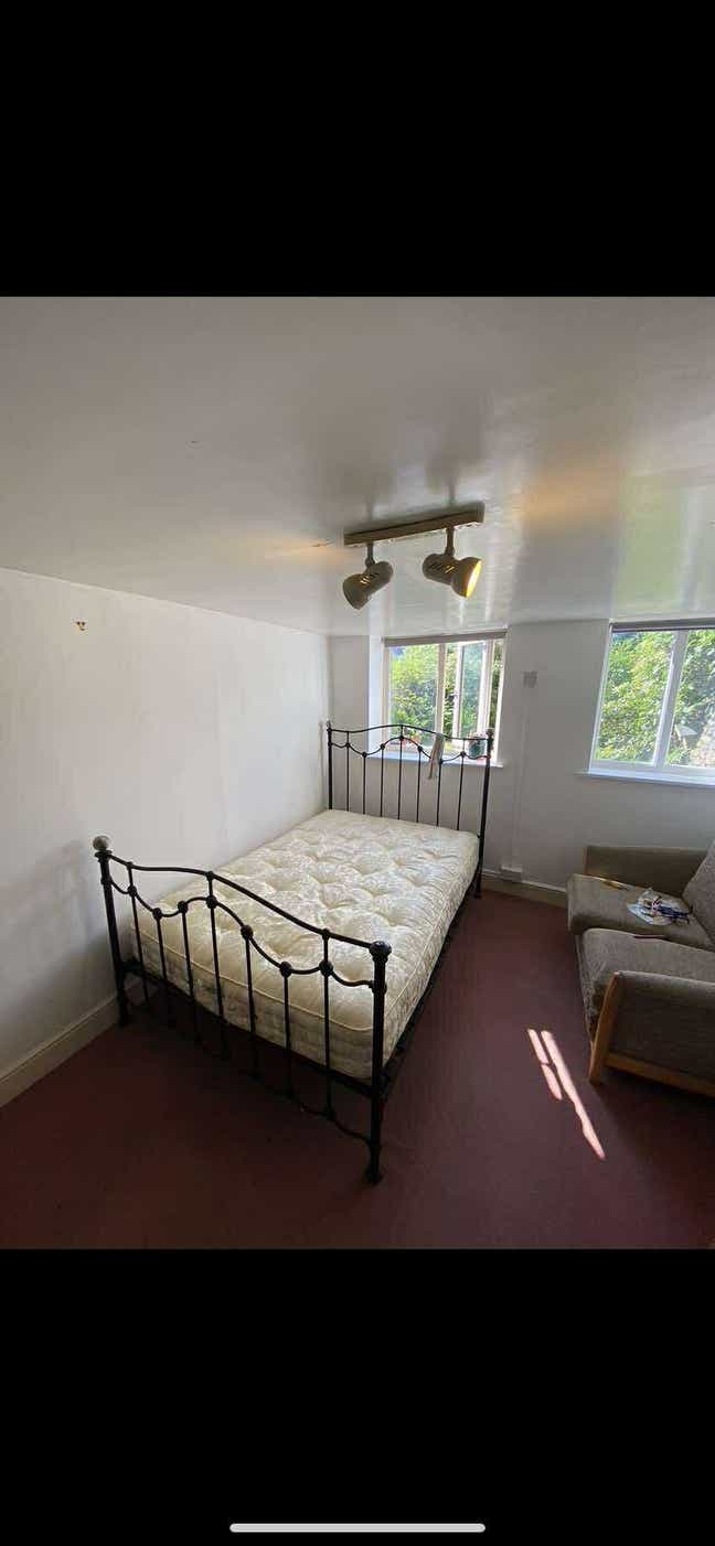 Room in Southville houseshare  Main Photo