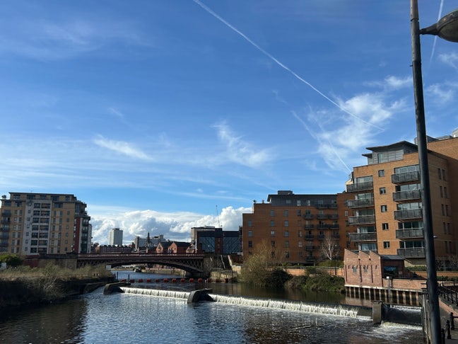 Cosy Riverside Apartment  Main Photo
