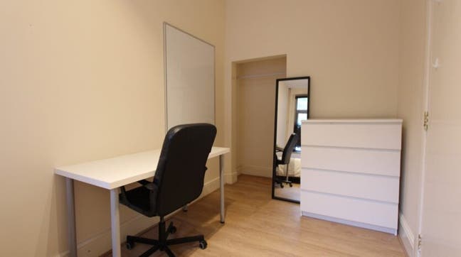 Double room near University Main Photo