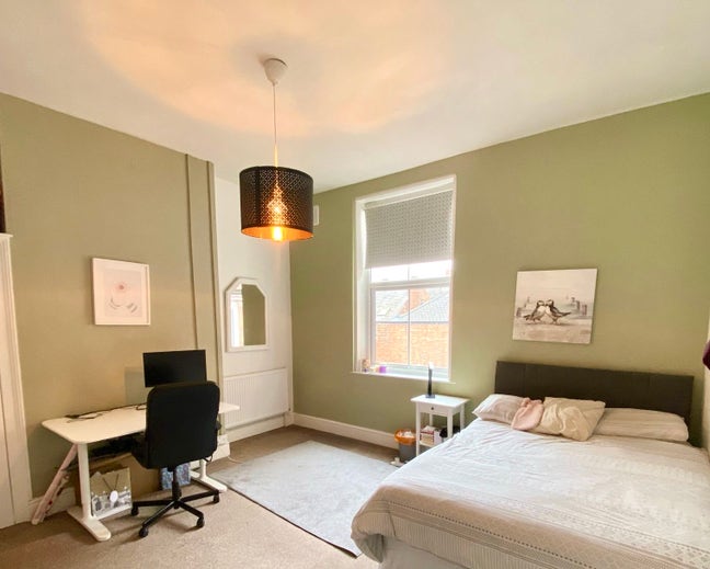 Quiet, Spacious, Comfort- Steps from the City  Main Photo