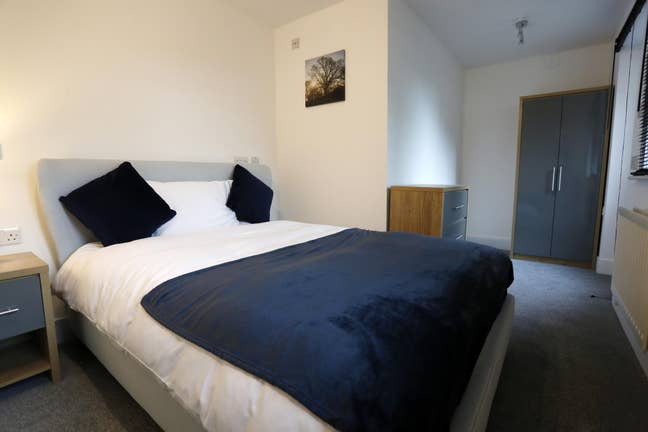 Luxurious Room in Central Maidstone with Parking Main Photo