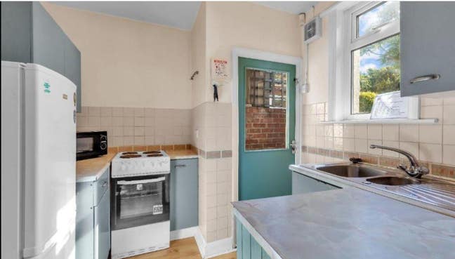 Lovely rooms available in shared house. Main Photo