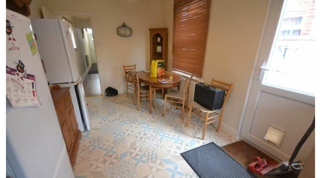 Four Bed House Near Wokingham Road/Palmer Park Main Photo