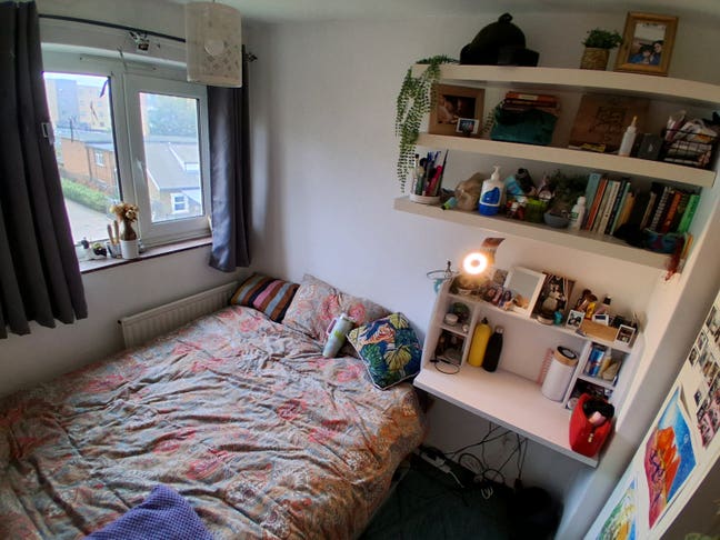 Cozy room suitable for a female professional Main Photo