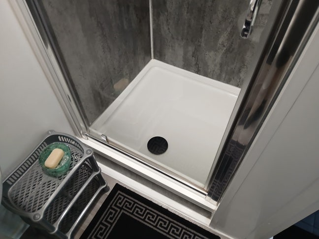 EN-SUITE ROOM, No Bills to be paid, No Deposit Main Photo