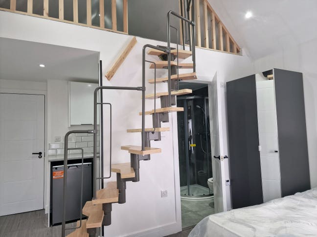 Stylish Brand New Room Main Photo