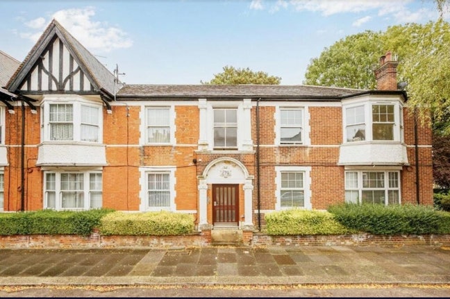 Double Room Ealing - Signing Next Few Days!! Main Photo