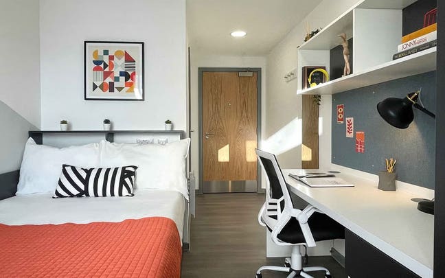 Classic En-suite Room Main Photo