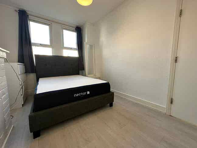 2 double bedrooms available in SW London Main Photo