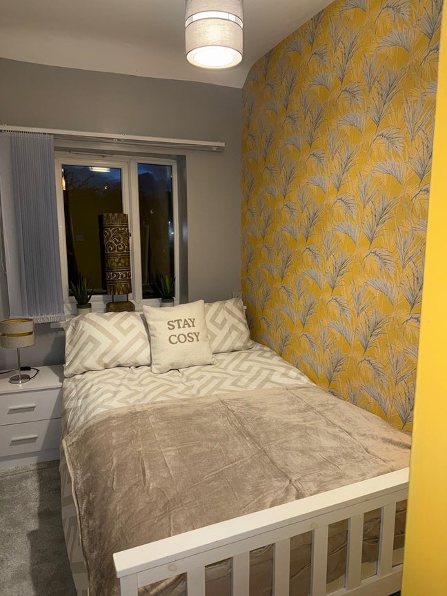 Room w/ Own Sitting Room! B27 UC/DSS Only FEM Main Photo