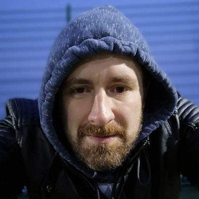 Kind, supportive gentle giant looking for a room. Main Photo