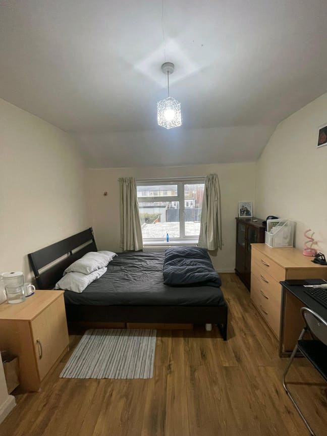 Double Room Available – Barns Road, Oxford Main Photo