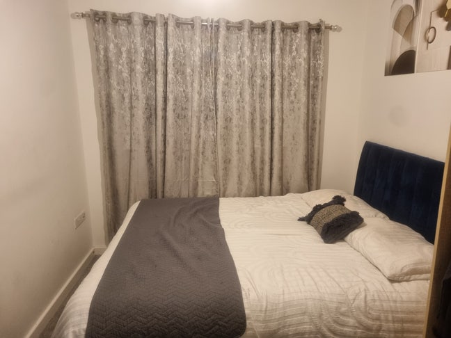 Two rooms available to rent  Main Photo