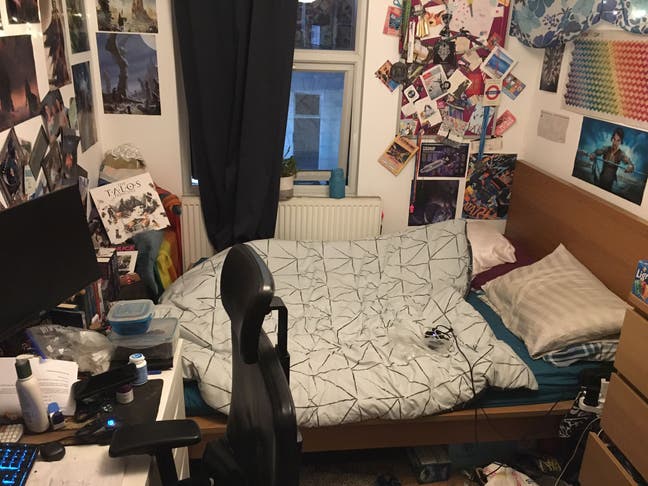 Nice & Spacious Room in Chiswick Main Photo