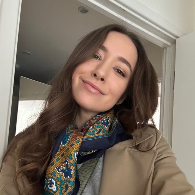 Professional Female seeks a double room Main Photo