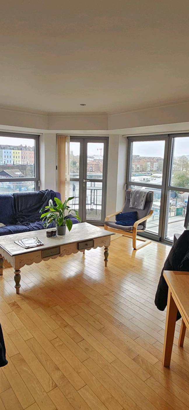 Great Flat in the City centre with own bathroom Main Photo