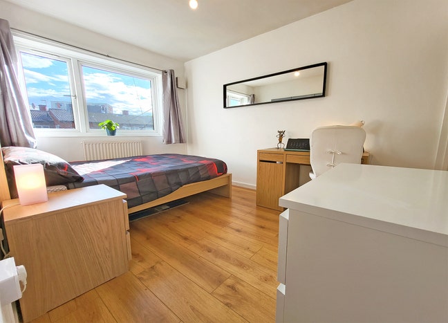 Double Room ASAP in great location in Limehouse Main Photo