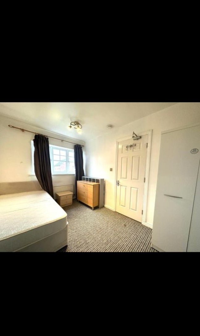 I bedroom to rent  Main Photo