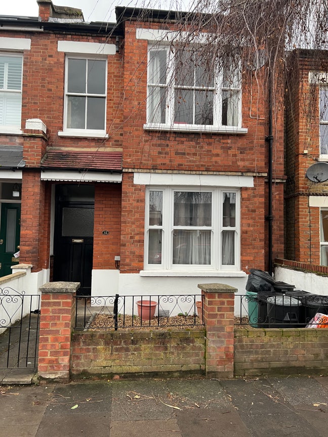 Double  room to share -Brandlehow 32  Main Photo