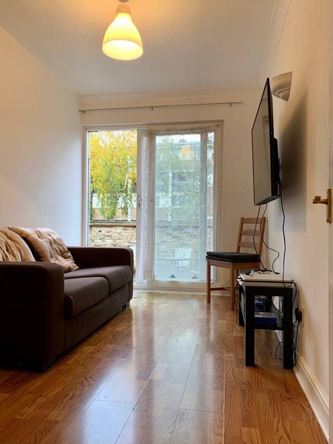Large 3 Bedroom House with Garden & Parking - SE1 Main Photo