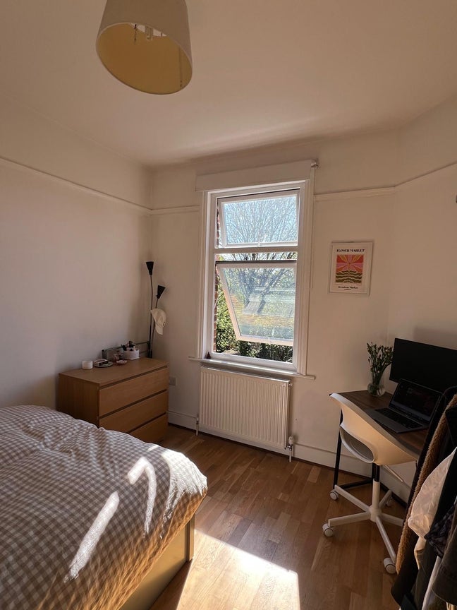 Room available in Brixton Main Photo