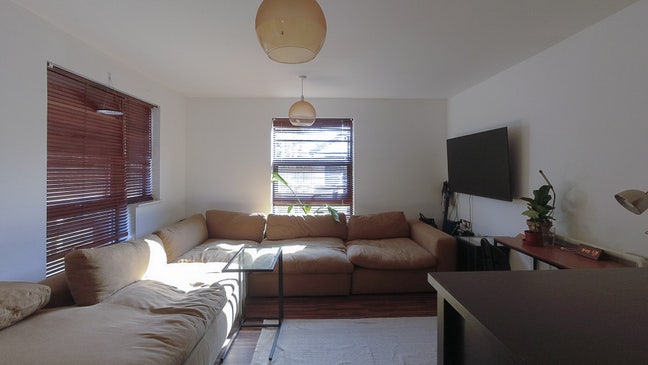1B1B Beautiful Refunished Flat + Free Parking  Main Photo
